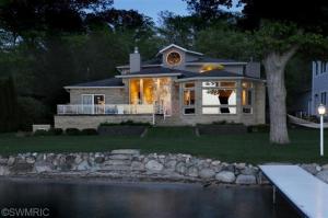 686 E Gull Lake Dr, Augusta, MI 49012 photo 4