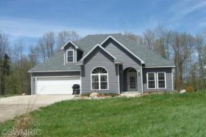 12397 S Loader Ln, Grant, MI 49327 photo 1