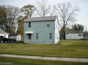 113 Sycamore St, Three Oaks, MI 49128 photo 3