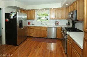 834 Thomas, Plainwell, MI 49080 photo 6
