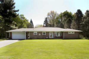 834 Thomas, Plainwell, MI 49080 photo 1