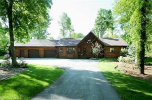 98 106th Ave, Plainwell, MI 49080 photo 1