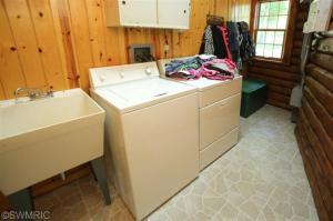 98 106th Ave, Plainwell, MI 49080 photo 11
