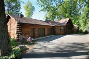 98 106th Ave, Plainwell, MI 49080 photo 2