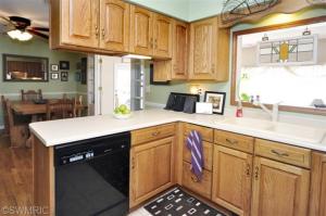 400 Sherman, Marshall, MI 49068 photo 7