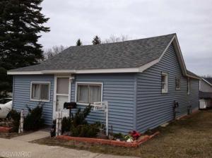 232 Third Ave, Manistee, MI 49660 photo 1