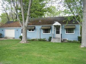 424 Third St, Edmore, MI 48829 photo 1