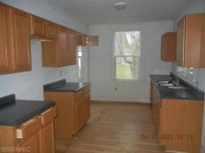 865 E Green St, Marshall, MI 49068 photo 3