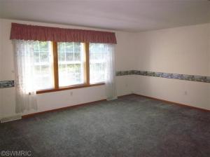 191 W Sidney Rd, Sidney, MI 48885 photo 4