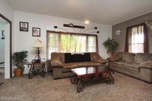403 E Ann St, Belding, MI 48809 photo 3