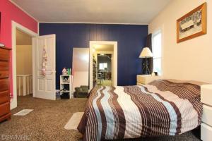 403 E Ann St, Belding, MI 48809 photo 16
