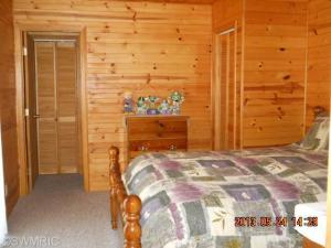 8978 E Kinney Rd, Branch, MI 49402 photo 10
