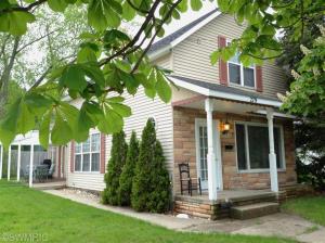 279 Third Ave, Manistee, MI 49660 photo 2