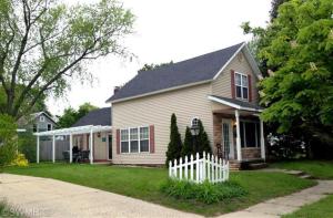 279 Third Ave, Manistee, MI 49660 photo 1