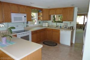 11313 Sunset Point Dr, Plainwell, MI 49080 photo 4