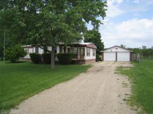 563 9th St, Plainwell, MI 49080 photo 11