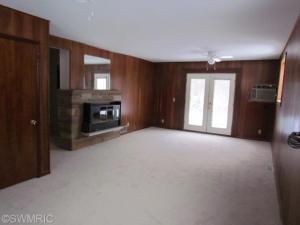 8379 Oak Point Dr, Jackson, MI 49201 photo 11