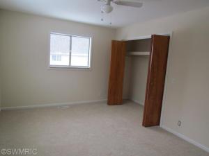 8379 Oak Point Dr, Jackson, MI 49201 photo 8