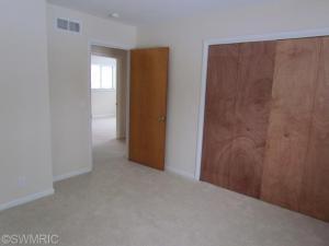8379 Oak Point Dr, Jackson, MI 49201 photo 7