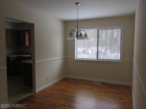 8379 Oak Point Dr, Jackson, MI 49201 photo 3