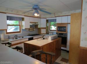 3105 Baseline Rd, Gobles, MI 49905 photo 8