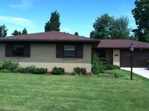 3418 Springbrook Ln, Lansing, MI 48917 photo 2