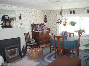 206 Exchange St, Grant, MI 49327 photo 3