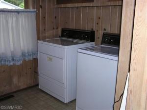 452 Mill, Saranac, MI 48881 photo 6