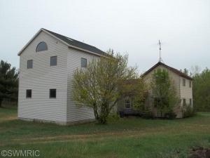 2113 142nd Ave, Dorr, MI 49323 photo 1