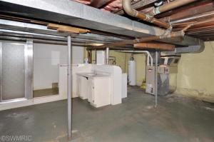 828 E Michigan Ave, Marshall, MI 49068 photo 14