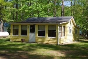 3899 Pine Dr, Bitely, MI 49309 photo 2