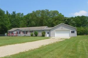 781 55th St, Pullman, MI 49450 photo 1