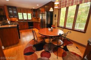 5550 Forest Bend Dr SE, Ada, MI 49301 photo 2