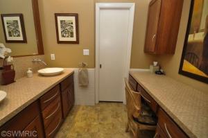 5550 Forest Bend Dr SE, Ada, MI 49301 photo 15