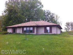 9366 S Vandecar Rd, Shepherd, MI 48883 photo 1