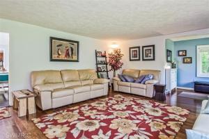 8334 Fulton E, Ada, MI 49301 photo 5