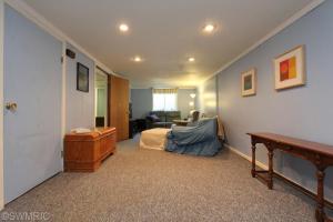 822 Grindle Dr SE, Lowell, MI 49331 photo 17