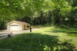 822 Grindle Dr SE, Lowell, MI 49331 photo 24