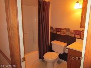 119 E Nettleman, Coldwater, MI 49036 photo 13