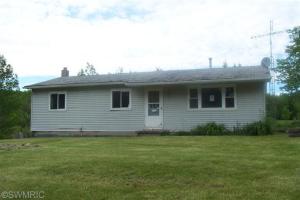 11323 E Fir Rd, Gladwin, MI 48624 photo 1