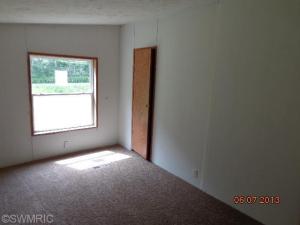 705 Elm St, Marshall, MI 49068 photo 4