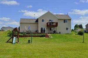 225 Pineview Dr, Belding, MI 48809 photo 20