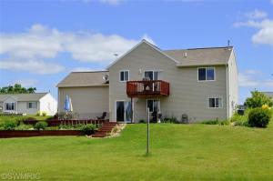 225 Pineview Dr, Belding, MI 48809 photo 21