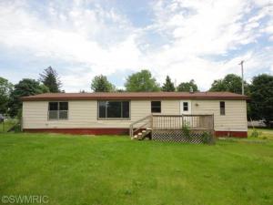 4303 First St, Mcbride, MI 48852 photo 4