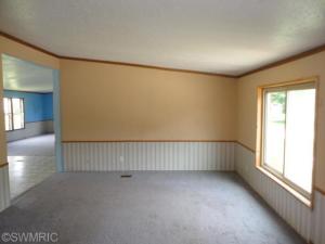 4303 First St, Mcbride, MI 48852 photo 5