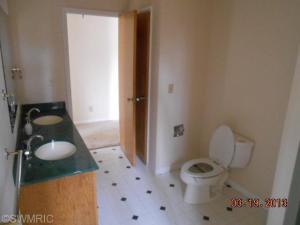 236 Oak Dr, Bronson, MI 49028 photo 9