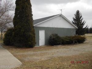 236 Oak Dr, Bronson, MI 49028 photo 2