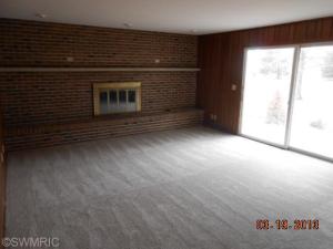236 Oak Dr, Bronson, MI 49028 photo 4
