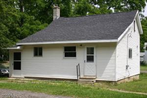 232 E Grn, Olivet, MI 49076 photo 1