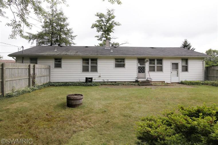 819 Maple St, Three Rivers, MI 49093 photo 21